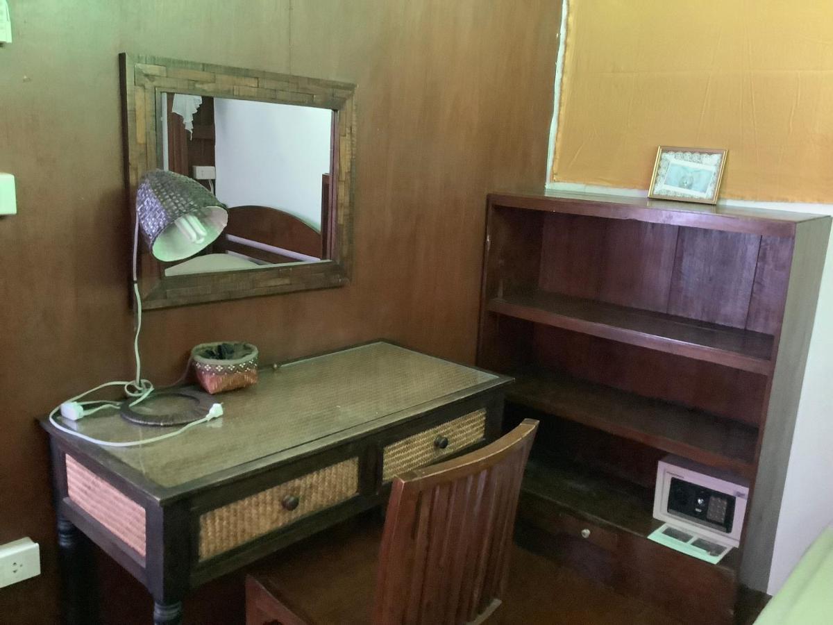 Tata Guesthouse Chiang Mai Zewnętrze zdjęcie