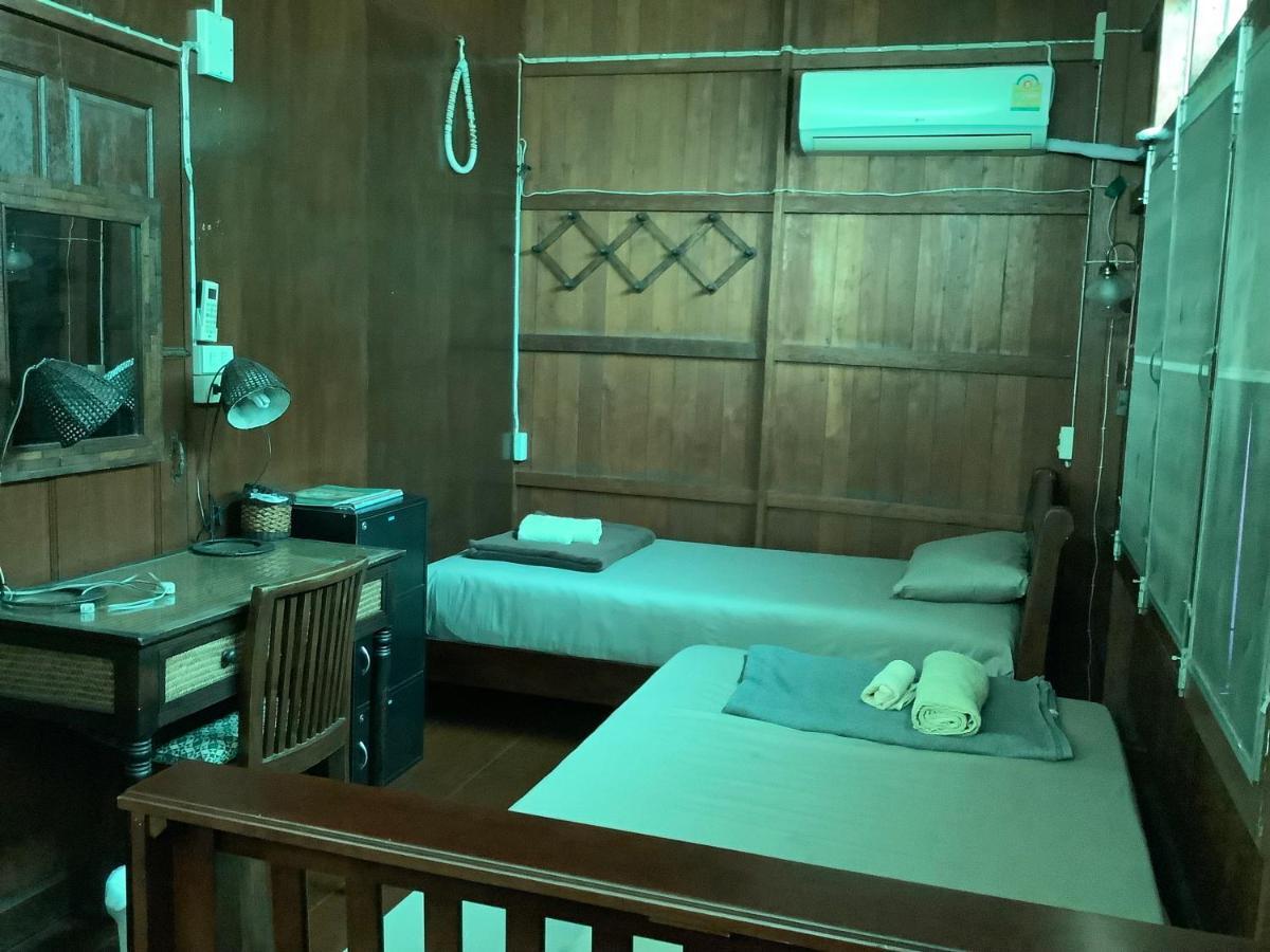 Tata Guesthouse Chiang Mai Zewnętrze zdjęcie