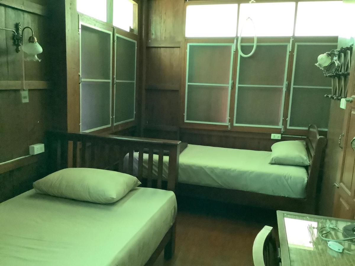 Tata Guesthouse Chiang Mai Zewnętrze zdjęcie